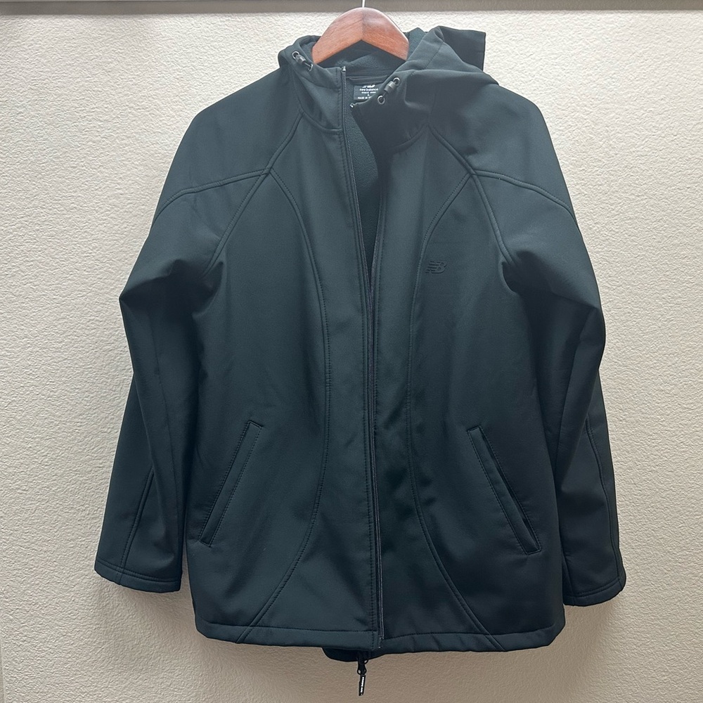 New Balance Jacket - Picture 2 of 3